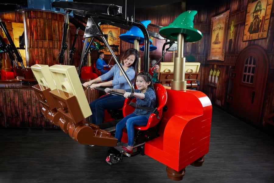 Auburn Hills: Legoland and Sea Life Aquarium Combo Ticket - SEA LIFE Aquarium’s sharks, turtles, and underwater tunnel