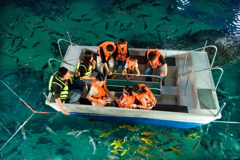 Bangkok: SEA LIFE Bangkok Ocean World Entry Ticket - Finding SEA LIFE below Siam Paragon
