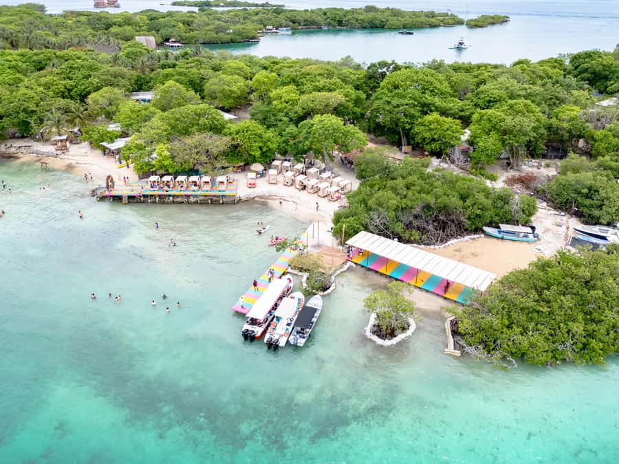 CARTAGENA: 4 islands by sport boat +oceanarium tickets - The private island stop and time to slow down