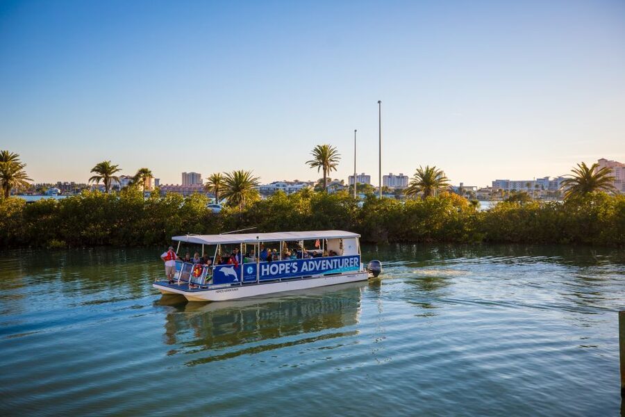 Clearwater: Eco-Certified Marine Aquarium General Admission - Daily talks and the theatre programs