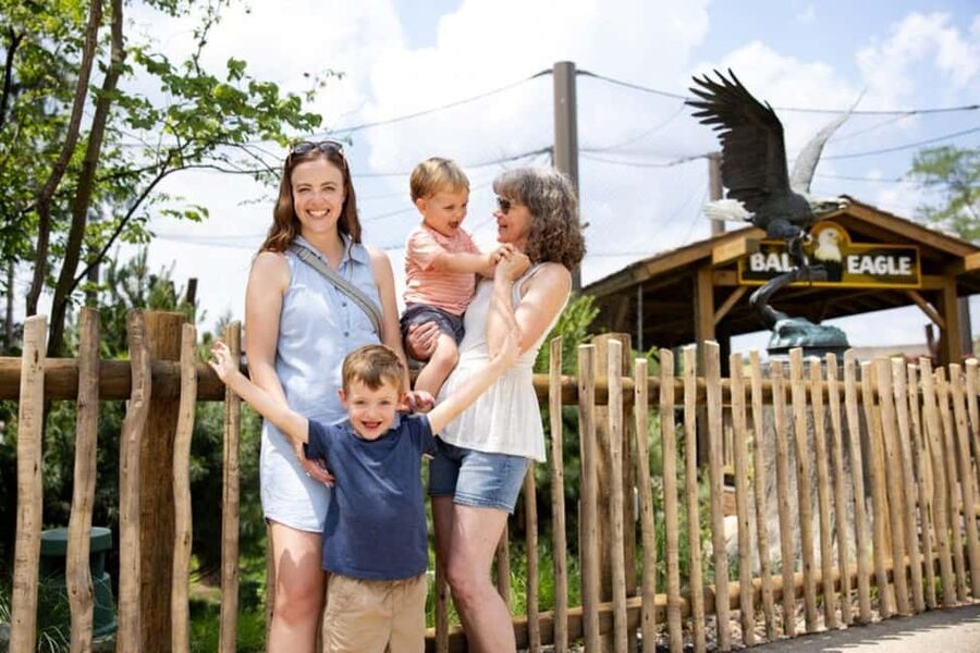 Columbus, OH: Columbus Zoo and Aquarium Entry Ticket - A possible seasonal bonus: lantern events