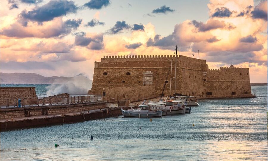 Day Trip To Heraklion City Center & Market & CretAquarium - Koules Fortress and the Venetian Harbor