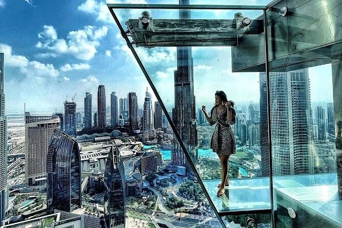Dubai Mall Aquarium with Penguin Cove + Skyview Ticket - The 46-metre glass floor and one-time slide
