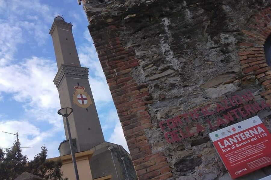 Genoa: World-Famous Aquarium and Lighthouse Combo Ticket - Starting at the Aquarium of Genoa