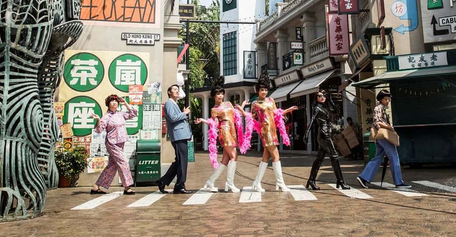 Hong Kong: Ocean Park Entry Ticket - Starting at the Waterfront with pandas and aquarium life