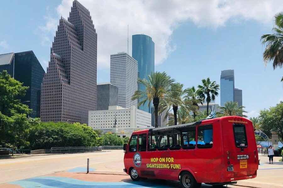 Houston Tour and Aquarium Ticket - Should you book the Houston city tour and aquarium ticket?