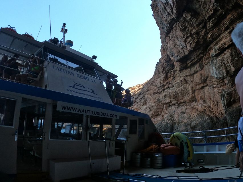 Ibiza: Boat Trip to Margaritas Islands and Aquarium Ticket - Aquarium Cap Blanc, a sea cave with a local purpose