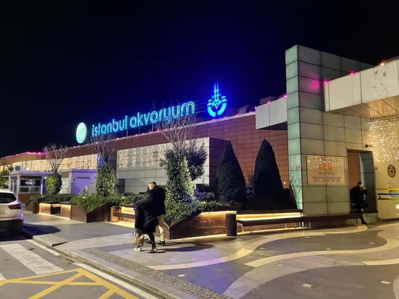Istanbul: Aquarium Ticket with Shuttle Bus from Sultanahmet - Following the 1.2-kilometer route