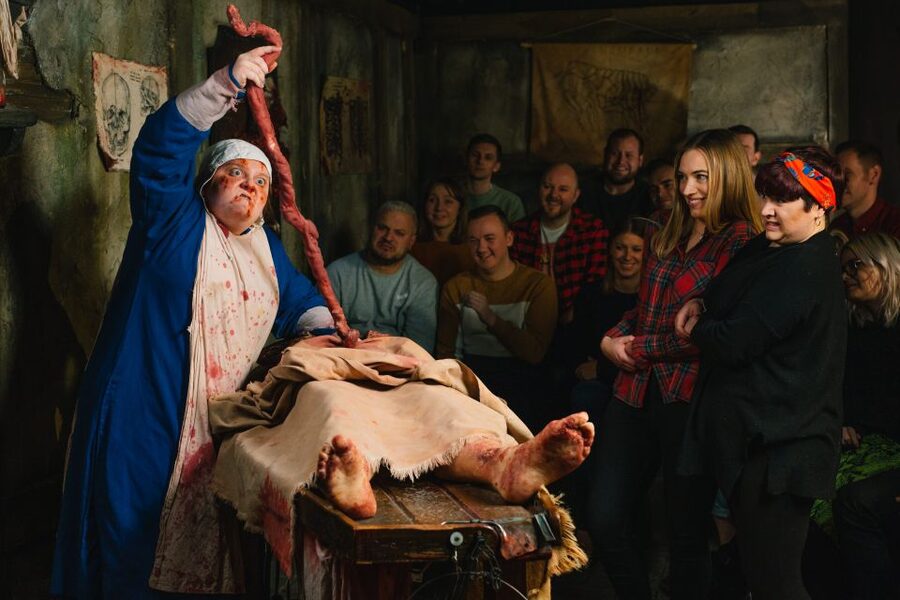 London: Madame Tussauds, SEA LIFE and London Dungeon Entry - The London Dungeon: staged history with a scare factor