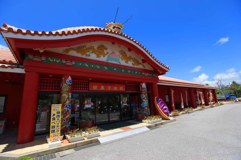 Okinawa Churaumi or Tropical, Kouri American Village BusTour - Starting early from Naha or Chatan