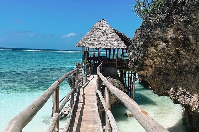 Salaam Aquarium Mtende Beach The Rock Restaurant Kae funk Sunset - Who should book this experience?
