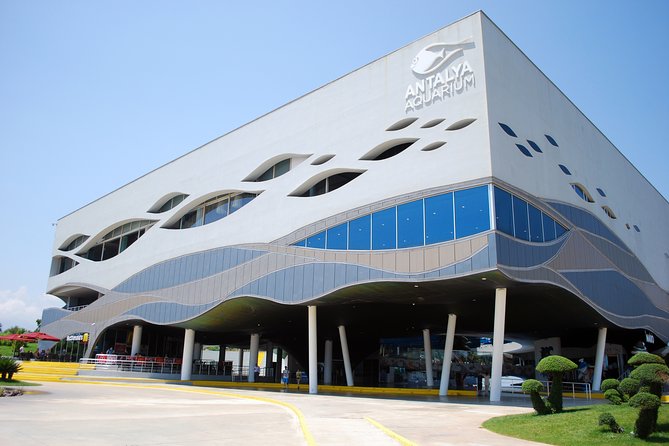 Side: Antalya Aquarium Ticket With Optional Transfer - What the rating tells you, and what it does not