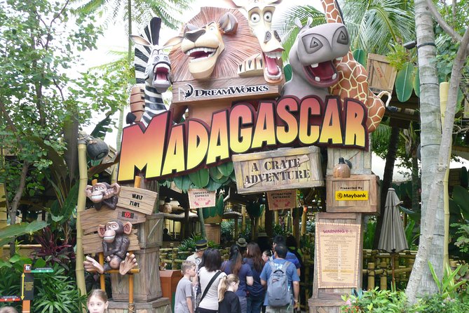 Singapore Universal Studio & S.E.A Aquarium-COMBO One-Day Pass(Shared transfer) - Singapore heat, walking, and what to bring