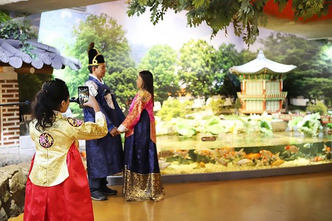 Skip the Line: The Greatest Urban Aquarium COEX Ticket(내국인불가) - Sharks are the main attraction for many visitors