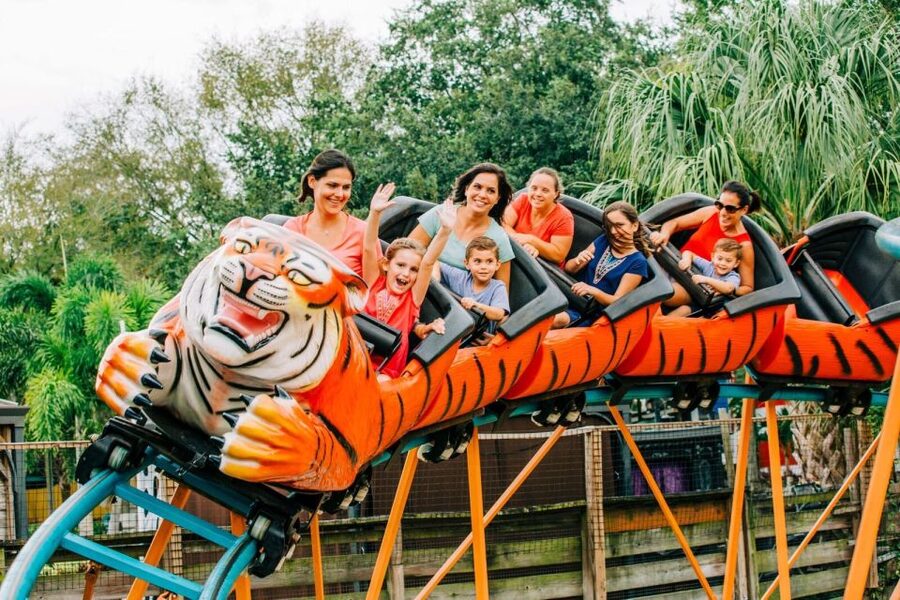 Tampa: ZooQuarium- ZooTampa & Florida Aquarium Combo Ticket - ZooTampa begins with shade, animals, and room to roam